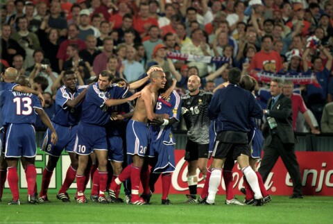 EM-VINNERE: Fabien Barthez, Laurent Blanc og Frankrike. France, David Trezeguet
