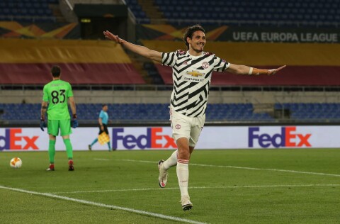 MÅLSCORER: Edinson Cavani jubler for scoring i Roma. AS Roma v Manchester United - UEFA Europa League Semi Final: Leg Two