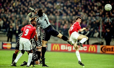 REDUSERINGEN: Roy Keane stanger inn 1-2 og United har startet opphentingen mot Juventus i semifinalen av Champions League i 1999. Verken Keane eller Neville nevnte Juventus ved navn, men klubbens tidligere lege ble funnet skyldig for EPO-behandling av spillere i klubben i tidsrommet 1994-1998.