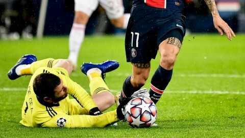 KEEPERHELTEN: Hverken Ángel Di Maria, Neymar eller Kylian Mbappe klarte å sette ballen bak Uniteds David de Gea under tirsdagens kamp.