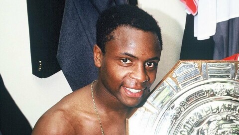 SEIER PÅ STRAFFESPARK: Paul Parker og United slo Arsenal på straffespark i den tradisjonelle Charity Shield-finalen (nå Community Shield) i 1993.