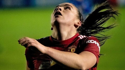 FORTVILTE: Ella Toone etter en fin sjanse mot slutten. FORTVILTE: Ella Toone etter en fin sjanse mot slutten.