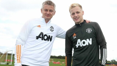 HENTET I STARTEN AV SEPTEMBER: Donny van de Beek, her sammen med Ole Gunnar Solskjær.