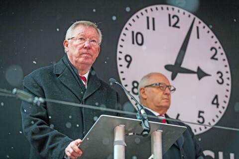 MINTES OFRENE: Sir Alex Ferguson leste en tekst på Old Trafford i forbindelse med 60-årsmarkeringen av München-tragedien i 2018.