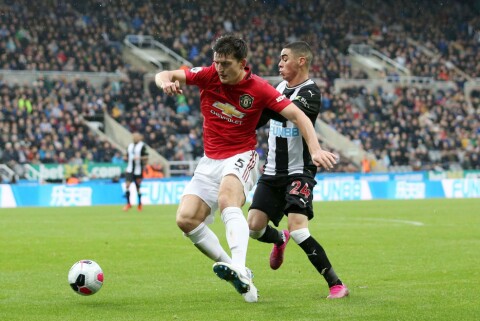 FORSVARSSJEF: Harry Maguire har spilt alle kampene i Premier League siden overgangen fra Leicester.