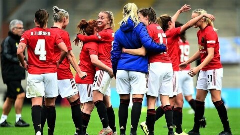 HADDE GRUNN TIL Å JUBLE ETTER DERBYET: United feirer 2-0-seieren. HADDE GRUNN TIL Å JUBLE ETTER DERBYET: United feirer 2-0-seieren.