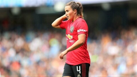 AMY TURNER: Var fast på stopperplass sist sesong, men har denne sesongen imponert som back. Uansett hvor hun spiller på banen, er det uansett hun som takler hardest av alle sammen. AMY TURNER: Var fast på stopperplass sist sesong, men har denne sesongen imponert som back. Uansett hvor hun spiller på banen, er det uansett hun som takler hardest av alle sammen.