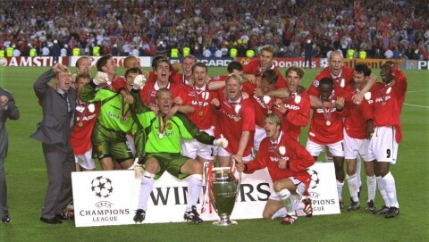 KAPTEIN I SIN SISTE KAMP: Peter Schmeichel var Uniteds kaptein i Champions League-finalen i 1999. Det var danskens siste kamp i United-trøyen.