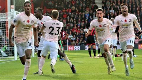 VIKTIG SEIER: Marcus Rashford banket inn Uniteds vinnermål på overtid mot Bournemouth i helgen etter nydelig forarbeid av Paul Pogba. Pogba, Luke Shaw, Ander Herrera og Jesse Lingard jubler hemningsløst sammen med målscoreren.