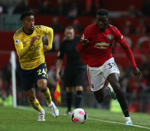 GOD: I en litt uvant posisjon gjorde Axel Tuanzebe en glimrende kamp mot Arsenal.
