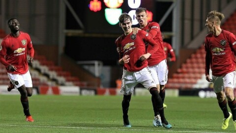 MÅLFARLIG: James Garner, her rett etter å ha gitt United-reservene ledelsen mot Norwich i september. MÅLFARLIG: James Garner, her rett etter å ha gitt United-reservene ledelsen mot Norwich i september.