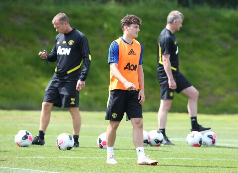Her er James på United-trening
