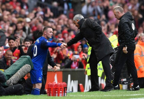 TOK FARVEL: Både David Moyes og Louis van Gaal valgte å beholde Wayne Rooney og gjøre ham til sin United-kaptein. Etter én sesong med José Mourinho returnerte Rooney til Everton. TOK FARVEL: Både David Moyes og Louis van Gaal valgte å beholde Wayne Rooney og gjøre ham til sin United-kaptein. Etter én sesong med José Mourinho returnerte Rooney til Everton.