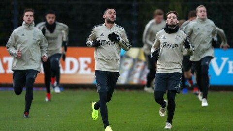 BILLIG DUO: Dusan Tadic og Daley Blind kostet ikke all verden for Ajax, men herjer med lag som Real Madrid og Juventus i Champions League.