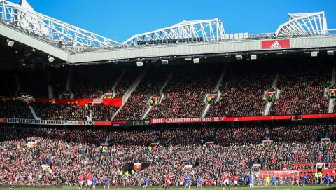 DRØMMENES TEATER: Manchester Uniteds storstue Old Trafford er som en helligdom for United-fansen som trolig vil ha vanskeligheter med å forholde seg til ryktene som nå har oppstått.