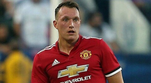 – United rasende etter utestengelse