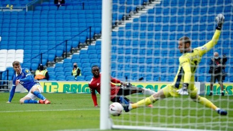 SJANSESLØSERI: Hadde Brighton vært mer effektive foran mål, måtte nok United ha sett langt etter en seier. SJANSESLØSERI: Hadde Brighton vært mer effektive foran mål, måtte nok United ha sett langt etter en seier.