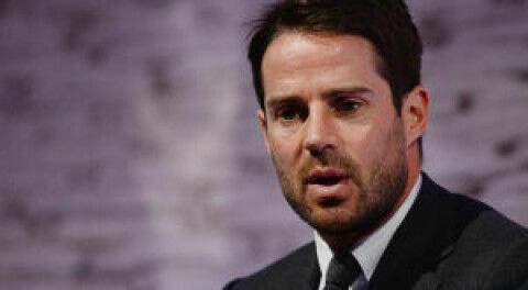 - HENT BALE: Sky Sports ekspert Jamie Redknapp mener United må gjøre alt for å hente Gareth Bale hjem til Premier League. England and Liverpool midfielder; Daily Mail and MailOnline columnist; Sky Sports pundit at It's all Kicking Off at the ITV Stage at Princess Anne during day four of Advertising Week Europe held at BAFTA 195 Piccadilly on April 3, 2014 in London, England. (Photo by Ben A. Pruchnie/Getty Images For Advertising Week)