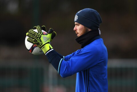 FÅR FRI: David de Gea spares til FA-cupoppgjøret mot Wigan. I stedet vil Sergio Romero vokte Uniteds mål. gettyimages-625261648_master