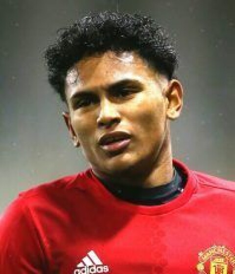 DEMETRI MITCHELL avgjorde med et perfekt slått frispark. DEMETRI MITCHELL avgjorde med et perfekt slått frispark.