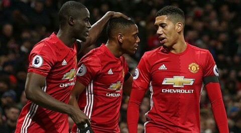 PÅ BEDRINGENS VEI: Eric Bailly, Anthony Martial og Chris Smalling mot Watford i februar.