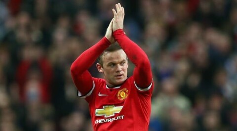 APPLAUS: Her klapper Rooney for fansen. I 2005 ble han utvist mot Villarreal for ironisk klapping etter en dommeravgjørelse. Rooney v Sunderland