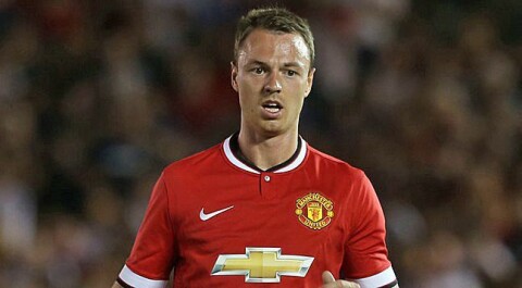 - KRISE: Uten Jonny Evans i forsvar har Uniteds forsvar gått fra vondt til verre, mener Matt Dickenson i Daily Express