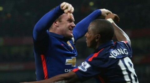 WAYNE ROONEY: Feirer her med Ashley Young.