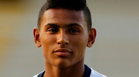 KOM INN: Demetri Mitchell. England U17 v Turkey U17 - International Friendly