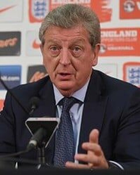 – IKKE ROONEY: Roy Hodgson tilbakeviser at han hadde bestemt seg for å ta av Wayne Rooney like før spissen scoret det avgjørende målet for England. - IKKE ROONEY: Roy Hodgson tilbakeviser at han hadde bestemt seg for å ta av Wayne Rooney like før spissen scoret det avgjørende målet for England.
