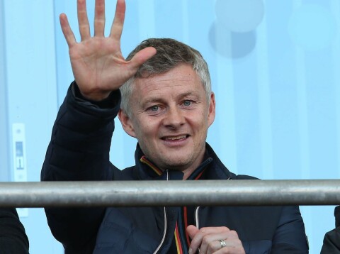 PÅ PLASS: Ole Gunnar Solskjær var på plass på Leigh Sports Village for å se Katie Zelem & co løfte troféet som Championship-vinnere. Manchester United Women v Lewes Women - WSL