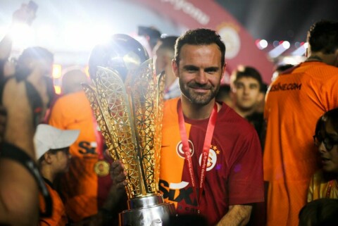 Galatasaray v Fenerbahce - Super Lig
