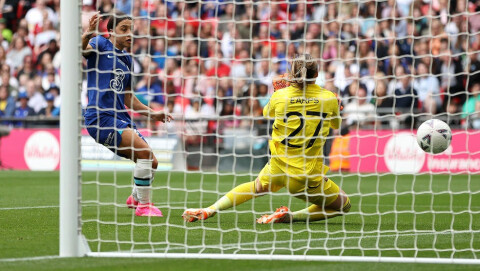 SENKET UNITED: Sam Kerr. Chelsea v Manchester United: Vitality Women's FA Cup Final