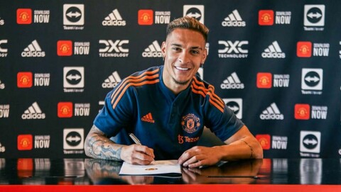 Manchester United Announce New Signing