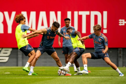 I BANGKOK: Manchester United er i gang med sesongforberedelsene i Thailand. Manchester United Pre-Season Training Session