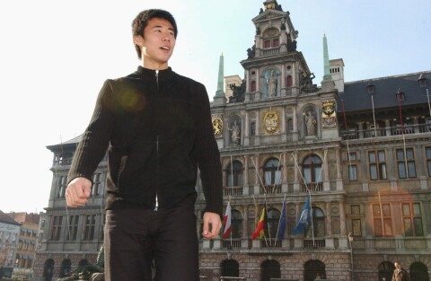 Dong Fangzhuo Trains With Royal Antwerp