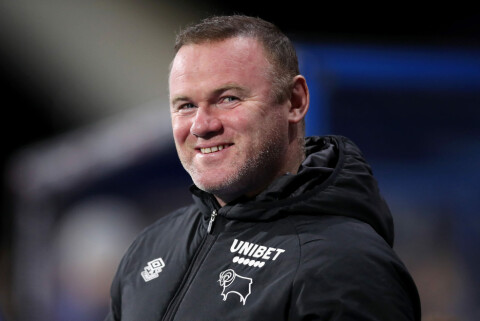 SER UT TIL Å LYKKES: Wayne Rooney har gjort det bra som manager i Derby County til tross for meget vanskelige arbeidsforhold på grunn av klubbens svake økonomi og poengfratrekk. Huddersfield Town v Derby County - Sky Bet Championship