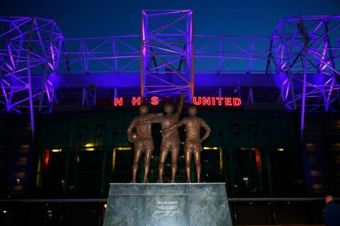 HYLLEST: Old Trafford markerte NHS UNITED i pandemien. HYLLEST: Old Trafford markerte NHS UNITED i pandemien.