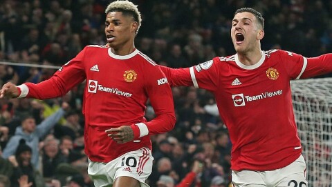 OFFENSIV: Da Marcus Rashford satte 1-0 på overtiden mot West Ham, var det Diogo Dalot som var nærmeste United-spiller. dalotrash223