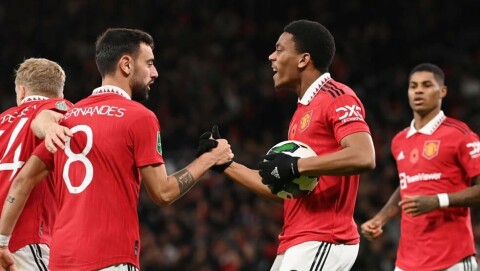 BRUNO FERNANDES & ANTHONY MARTIAL: Har begge scoret på hvert sitt straffespark denne Premier League-sesongen. Manchester United v Aston Villa - Carabao Cup Third Round
