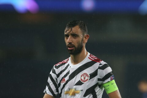 KAPTEINSEMNE: Rene Meulensteen ser Bruno Fernandes som et klart kapteinsemne, og mener portugiseren bør få flere sjanser som kaptein (her mot PSG) KAPTEINSEMNE: Rene Meulensteen ser Bruno Fernandes som et klart kapteinsemne, og mener portugiseren bør få flere sjanser som kaptein (her mot PSG)