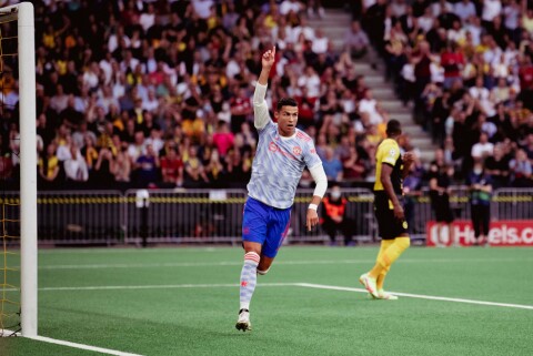 NY SCORING: Cristiano Ronaldo jubler for 1-0 i Sveits. BSC Young Boys v Manchester United: Group F - UEFA Champions League
