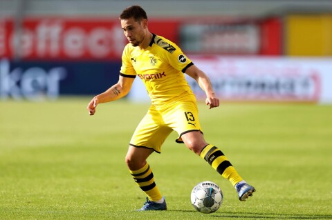 POENGPLUKKER: Raphaël Guerreiro (26) har vært god i Borussia Dortmund siden overgangen fra Lorient i 2016.