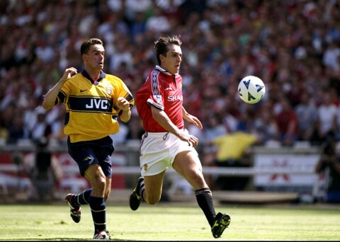 Neville, Arsenal, 1998