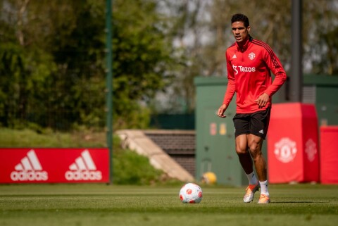 SOLSKJÆR-SIGNERING: Raphaël Varane ble hentet forrige sommer av Ole Gunnar Solskjær. Manchester United Training Session