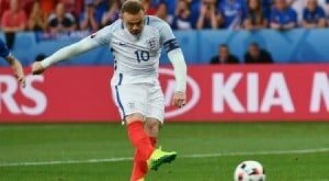 Rooney straffe england